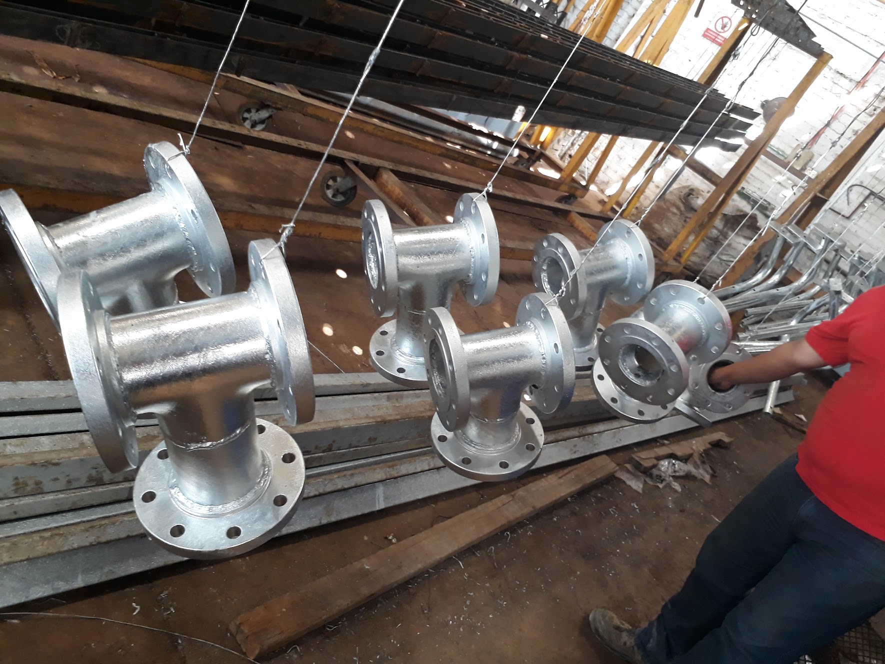 Bridas y flanches galvanizados para juegos acuáticos