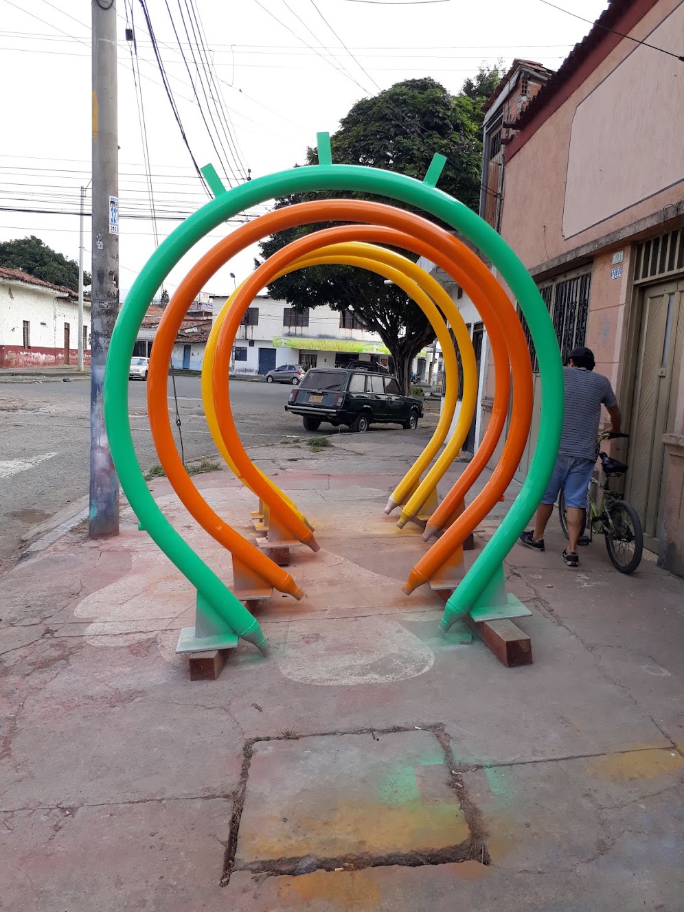 Juegos acuáticos terminados y pintados antes del despacho