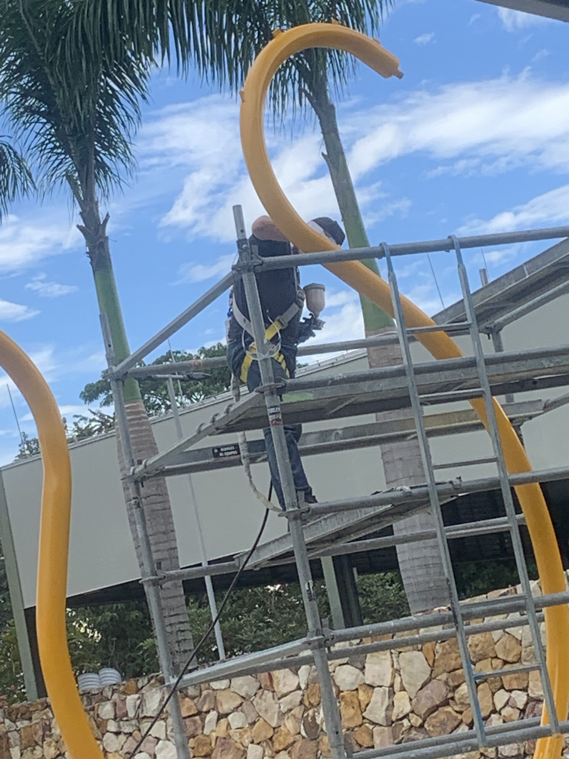 Montaje de la estructura con andamio